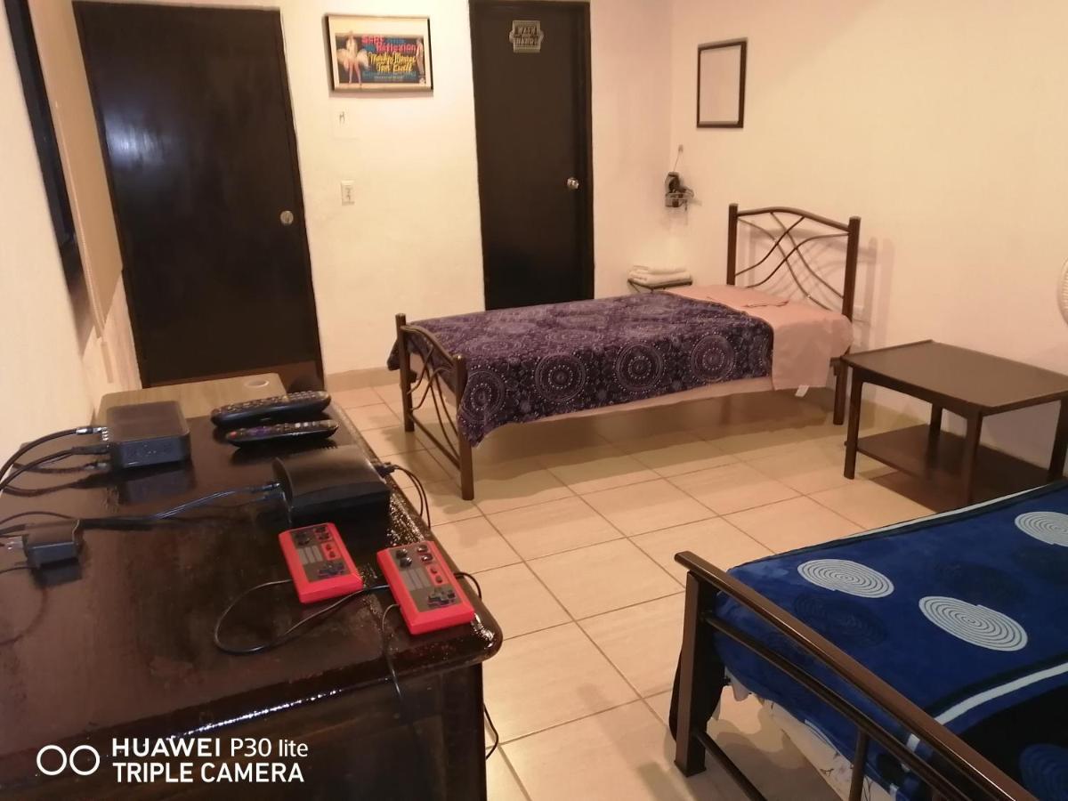 Monchita'S Ensenada Baja, Apartments For Rent. Bagian luar foto