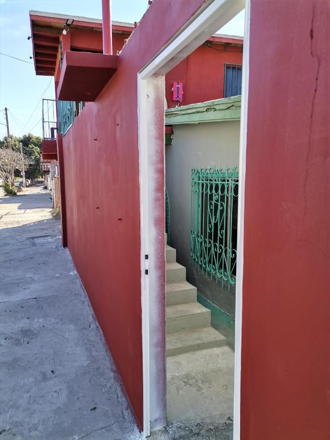 Monchita'S Ensenada Baja, Apartments For Rent. Bagian luar foto